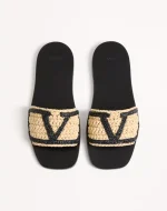 Valentino Viva Superstar Slide Sandal In Raffia With Crochet Embroidery - Image 4